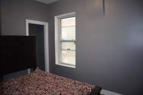 Bedroom - 539 E 68th St, Chicago, IL 60637 photo 2 of 2