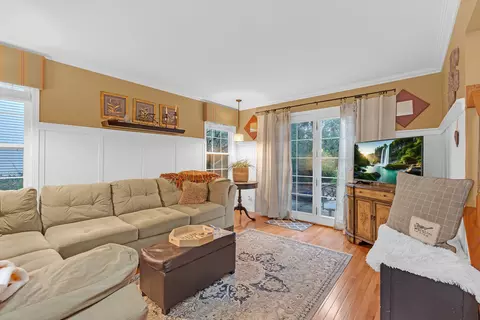 Living - 1656 Penny Ln, Bartlett, IL 60103 photo 1 of 1
