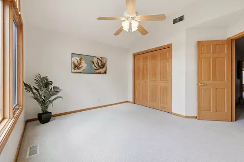Bedroom - 691 E Nerge Rd, Roselle, IL 60172 photo 9 of 10
