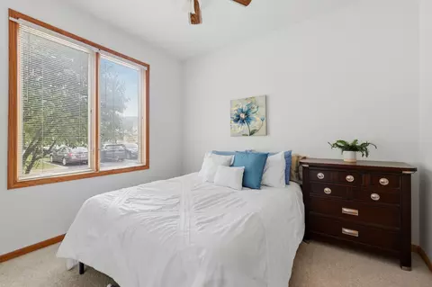 Bedroom - 691 E Nerge Rd, Roselle, IL 60172 photo 1 of 10