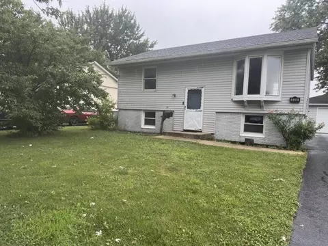 236 E Rose St, Glenwood, IL 60425