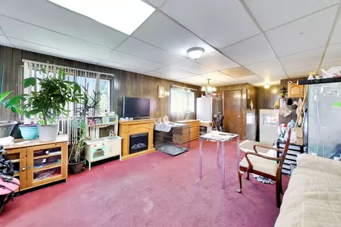 Living - 336 E Alden Dr, Addison, IL 60101 photo 1 of 2