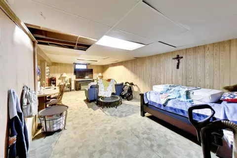 Other - 336 E Alden Dr, Addison, IL 60101 photo 5 of 8