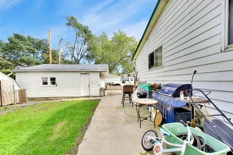 Exterior - 336 E Alden Dr, Addison, IL 60101 photo 2 of 2
