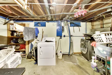 Other - 336 E Alden Dr, Addison, IL 60101 photo 3 of 8