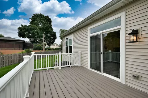 Exterior - 768 Eagle Ct, Addison, IL 60101 photo 5 of 9