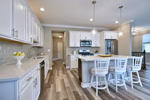 Kitchen - 768 Eagle Ct, Addison, IL 60101 photo 6 of 6