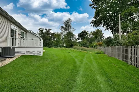 Exterior - 768 Eagle Ct, Addison, IL 60101 photo 8 of 9