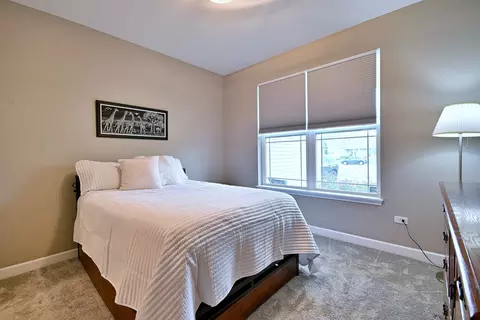 Bedroom - 768 Eagle Ct, Addison, IL 60101 photo 4 of 5