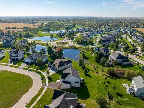 View/Area - 12412 Limerick Ln, Plainfield, IL 60585 photo 2 of 5
