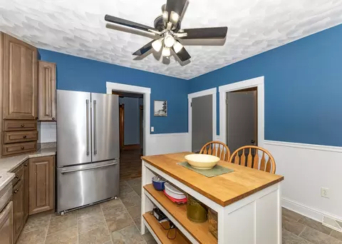 Kitchen - 545 Exchange St, Geneseo, IL 61254 photo 3 of 3