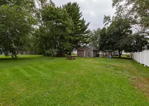 Exterior - 545 Exchange St, Geneseo, IL 61254 photo 3 of 4