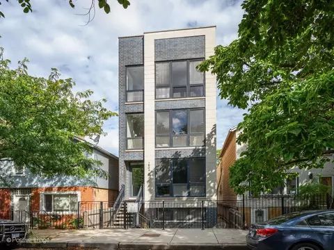 1504 W Walton St #3, Chicago, IL 60642