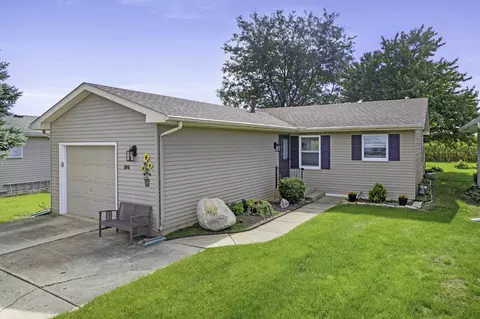 2846 N 48th Rd, Sandwich, IL 60548