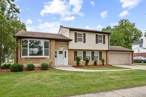1505 E Michele Dr, Palatine, IL 60074