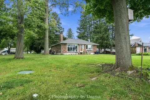 Exterior - 2833 River Rd, Kankakee, IL 60901 photo 11 of 15