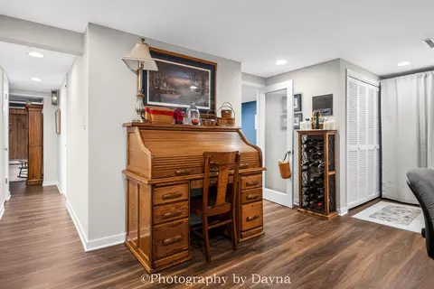 Entry Way - 2833 River Rd, Kankakee, IL 60901 photo 4 of 4