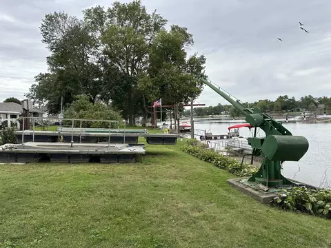 Exterior - 2833 River Rd, Kankakee, IL 60901 photo 14 of 15