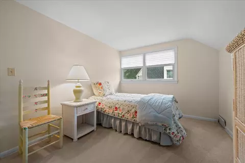 Bedroom - 1122 Osterman Ave, Deerfield, IL 60015 photo 4 of 4