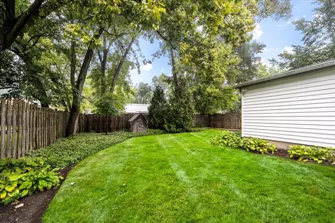 Exterior - 1122 Osterman Ave, Deerfield, IL 60015 photo 5 of 6