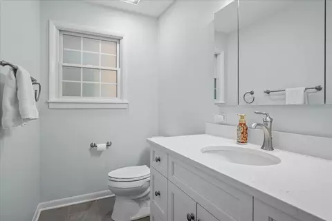 Bath - 1122 Osterman Ave, Deerfield, IL 60015 photo 1 of 2