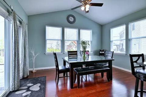 Dining - 1128 Kingsmill Dr, Algonquin, IL 60102 photo 3 of 3