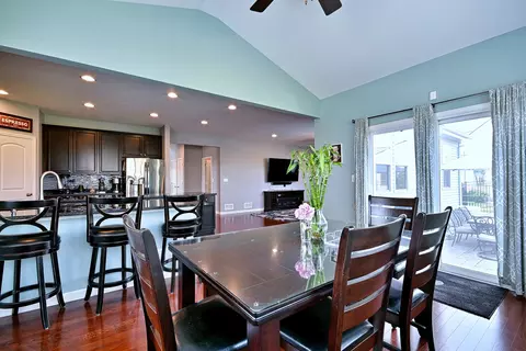 Dining - 1128 Kingsmill Dr, Algonquin, IL 60102 photo 1 of 3