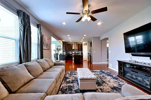 Living - 1128 Kingsmill Dr, Algonquin, IL 60102 photo 6 of 6