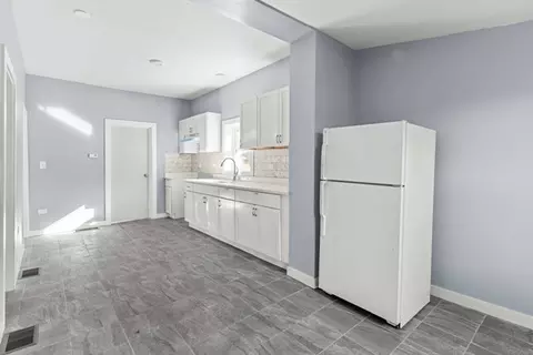 Kitchen - 3047 S Broad St, Chicago, IL 60608 photo 3 of 4