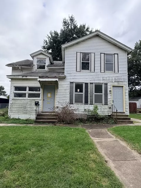 2239 W 4th St, Davenport, IA 52802