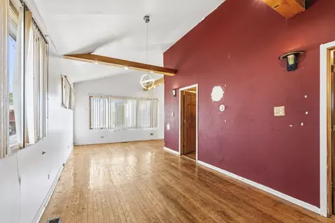 Living - 1008 W 115th St, Chicago, IL 60643 photo 2 of 3