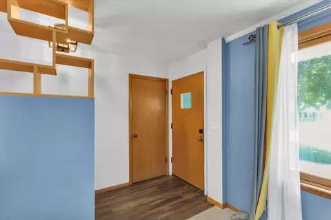 Entry Way - 1606 Normandy Dr, Champaign, IL 61821 photo 2 of 2