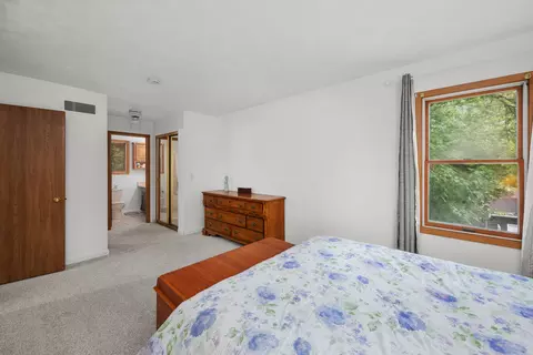 Bedroom - 3526 39th St, Moline, IL 61265 photo 5 of 7