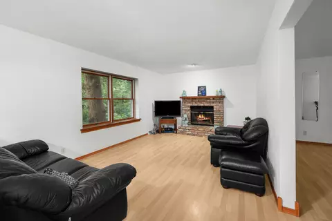 Living - 3526 39th St, Moline, IL 61265 photo 1 of 5