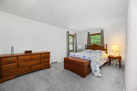Bedroom - 3526 39th St, Moline, IL 61265 photo 4 of 7
