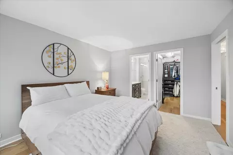 Bedroom - Undisclosed, Chicago, IL 60610 photo 3 of 4