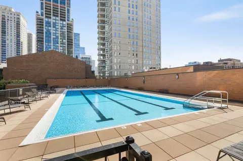 Exterior - Undisclosed, Chicago, IL 60610 photo 3 of 3