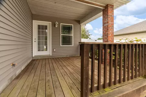 Exterior - 1505 Dew Drop Dr, Marion, IL 62959 photo 3 of 7