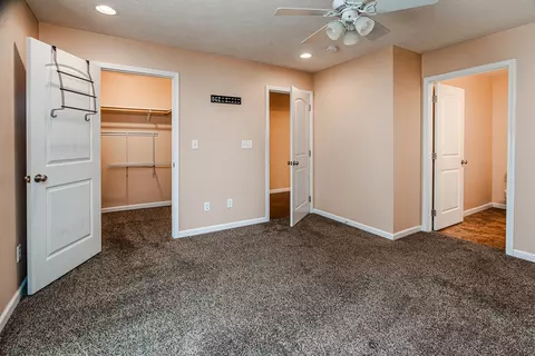 Bedroom - 1505 Dew Drop Dr, Marion, IL 62959 photo 2 of 6