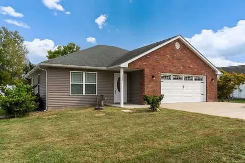 Exterior - 1505 Dew Drop Dr, Marion, IL 62959 photo 1 of 7