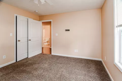 Bedroom - 1505 Dew Drop Dr, Marion, IL 62959 photo 6 of 6