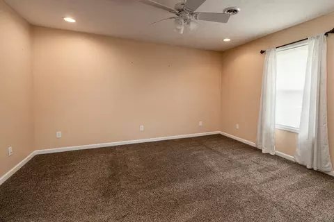 Bedroom - 1505 Dew Drop Dr, Marion, IL 62959 photo 1 of 6