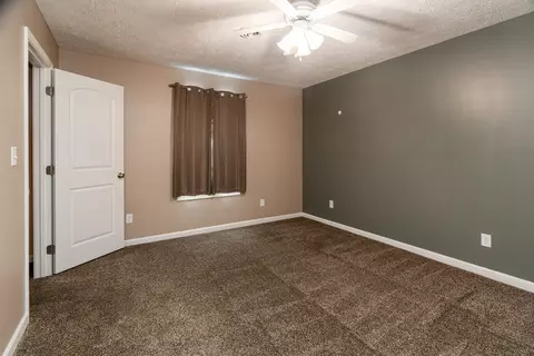 Bedroom - 1505 Dew Drop Dr, Marion, IL 62959 photo 3 of 6