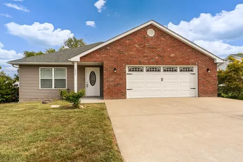 Exterior - 1505 Dew Drop Dr, Marion, IL 62959 photo 2 of 7