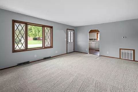 Living - 416 4th St E, Milan, IL 61264 photo 2 of 4