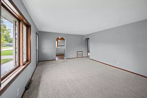 Living - 416 4th St E, Milan, IL 61264 photo 3 of 4