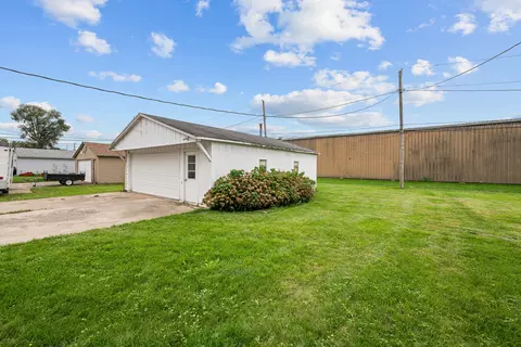 Other - 416 4th St E, Milan, IL 61264 photo 2 of 7
