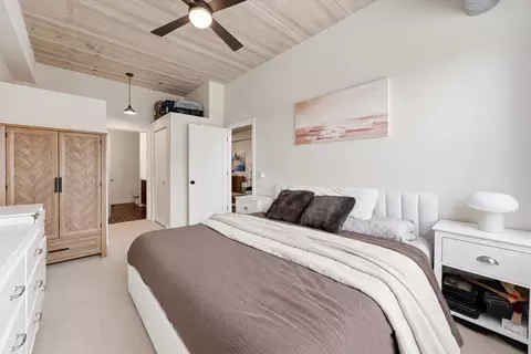 Bedroom - 3260 N Clark St #304, Chicago, IL 60657 photo 3 of 3