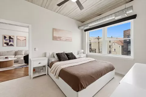Bedroom - 3260 N Clark St #304, Chicago, IL 60657 photo 1 of 3