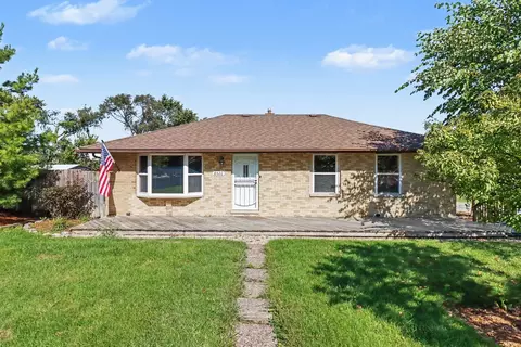 8420 W 83rd St, Justice, IL 60458